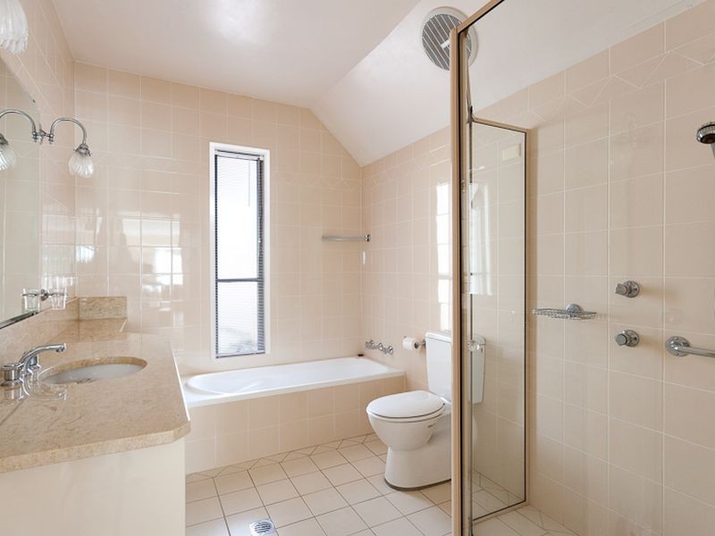 12 Wandeen Road, Avalon NSW 2107