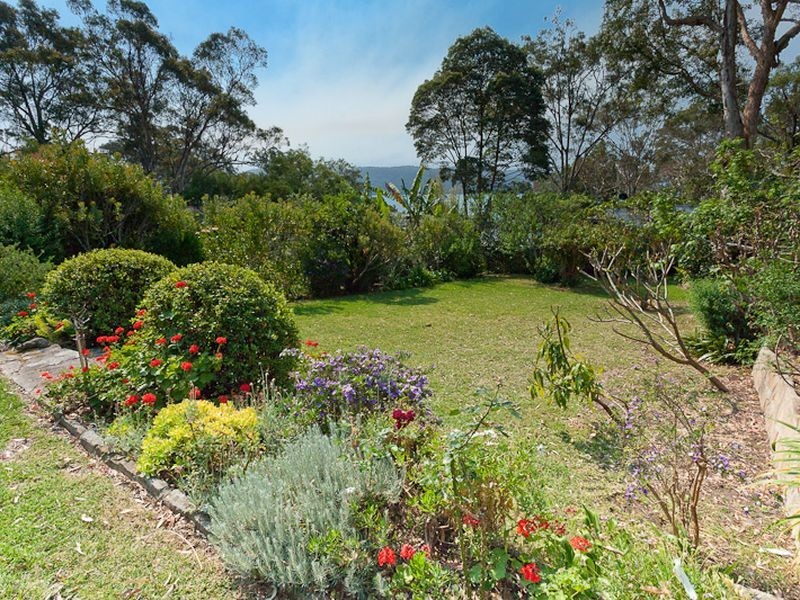 12 Wandeen Road, Avalon NSW 2107