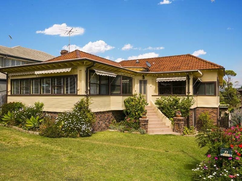 4 Calvert Parade, Newport NSW 2106