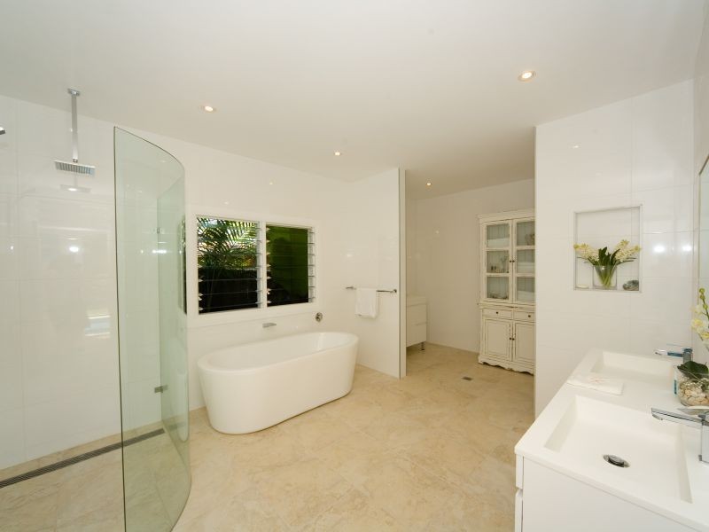 33 Tasman Road, Avalon NSW 2107