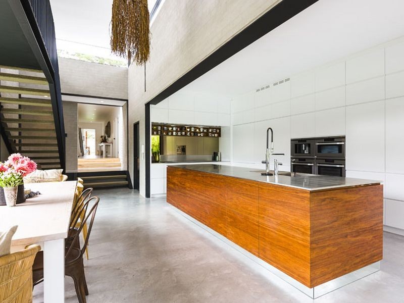 16 Tasman Road, Avalon NSW 2107