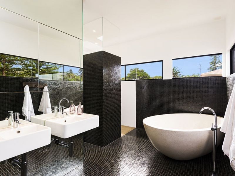 16 Tasman Road, Avalon NSW 2107