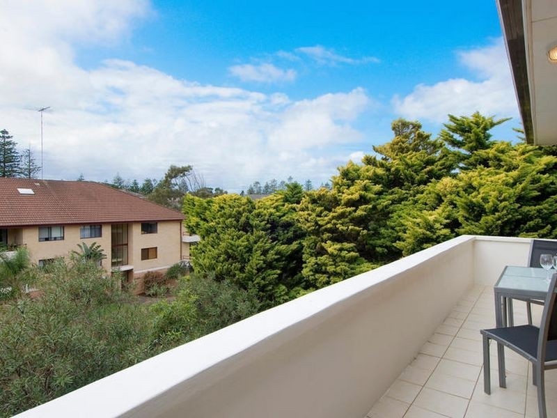 16 Terrol Crescent, Mona Vale NSW 2103