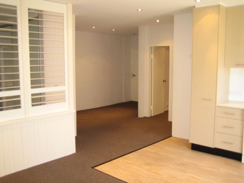 10/27 Old Barrenjoey Road, Avalon NSW 2107