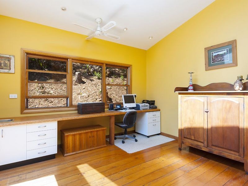 1042 Barrenjoey Road, Palm Beach NSW 2108