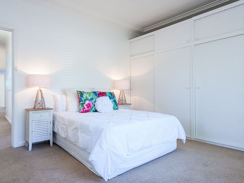 100 Avalon Parade, Avalon NSW 2107