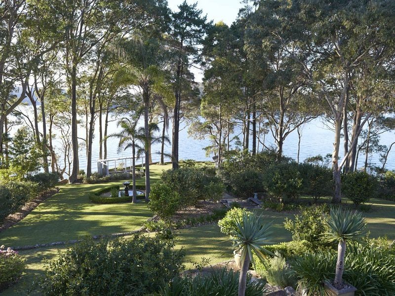 6 Bona Crescent, Lovett Bay NSW 2105