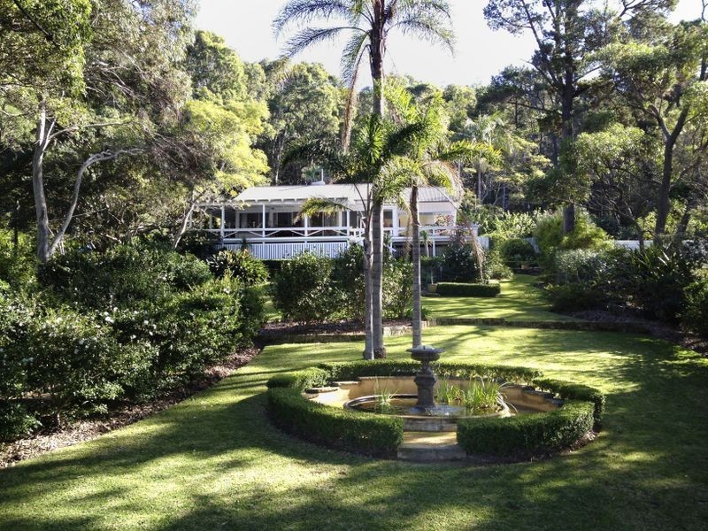 6 Bona Crescent, Lovett Bay NSW 2105