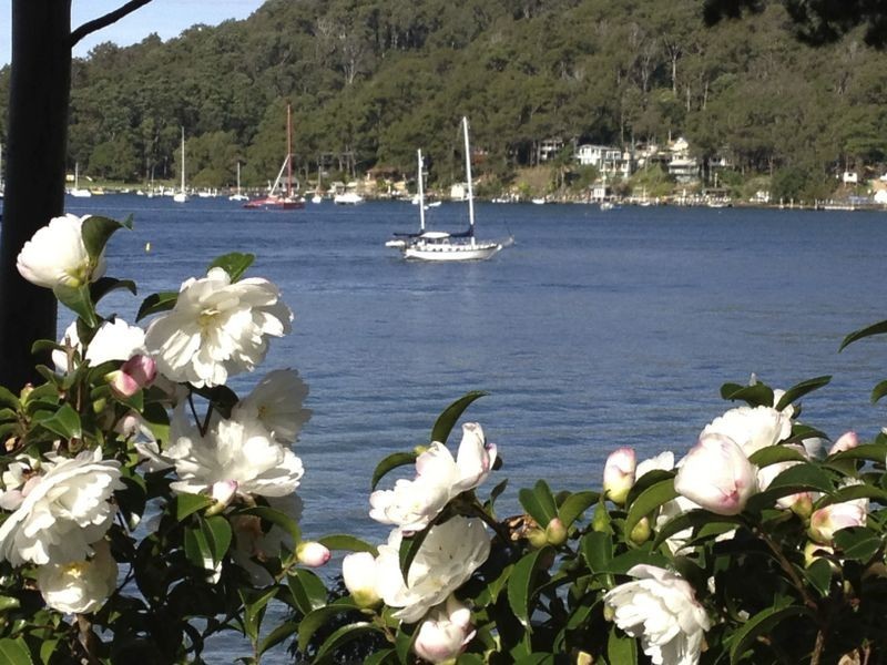 6 Bona Crescent, Lovett Bay NSW 2105