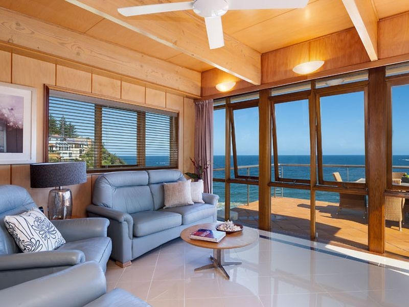 48 The Serpentine, Bilgola NSW 2107