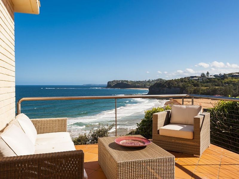 48 The Serpentine, Bilgola NSW 2107