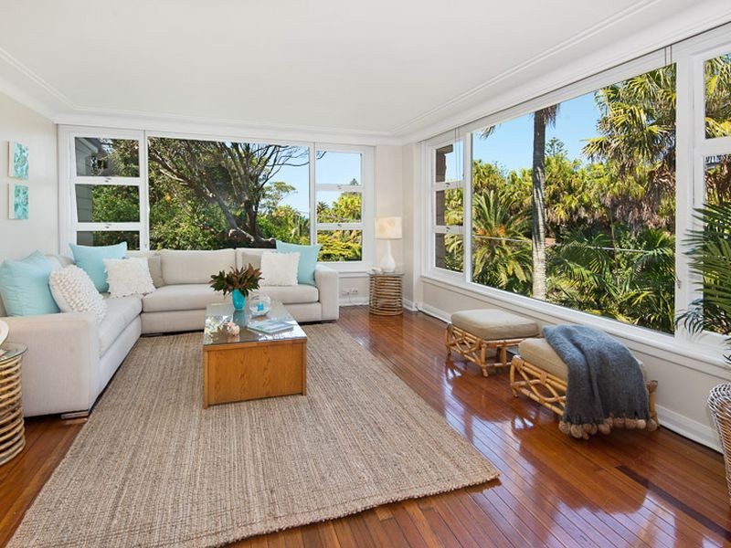 15 The Serpentine, Bilgola NSW 2107