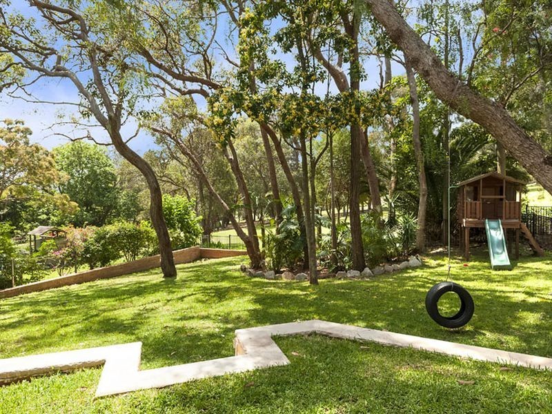 14 Old Barrenjoey Road, Avalon Beach NSW 2107