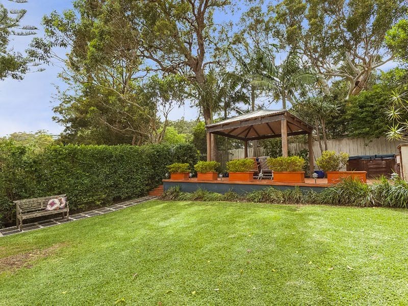 15 Alexander Road, Avalon Beach NSW 2107