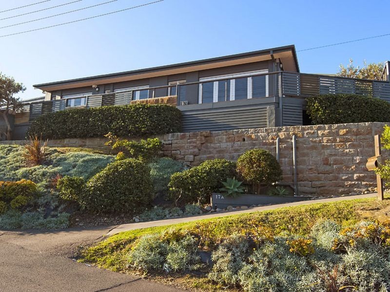 17A The Serpentine, Bilgola NSW 2107