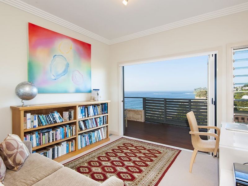 17A The Serpentine, Bilgola NSW 2107