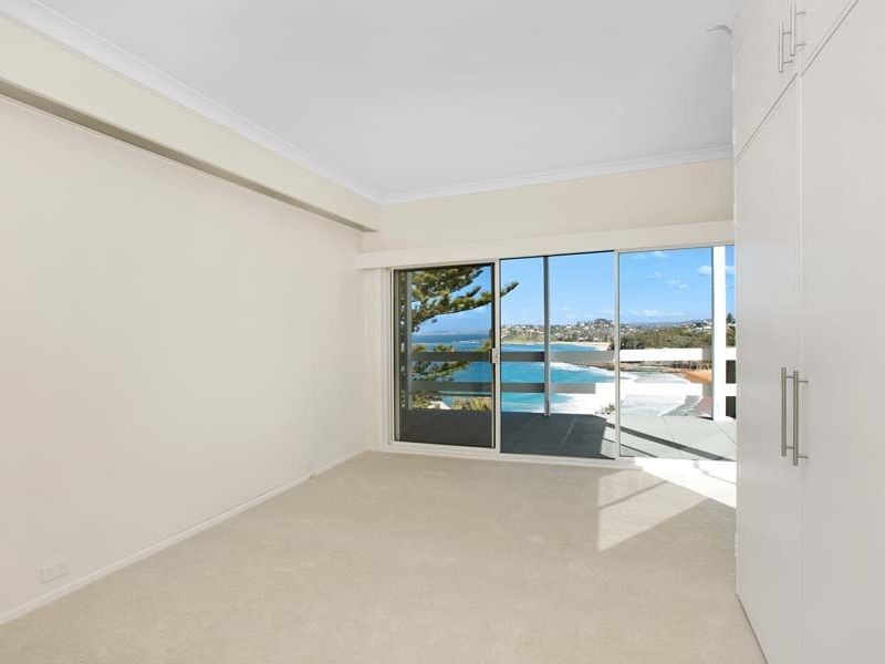 35 The Serpentine, Bilgola NSW 2107