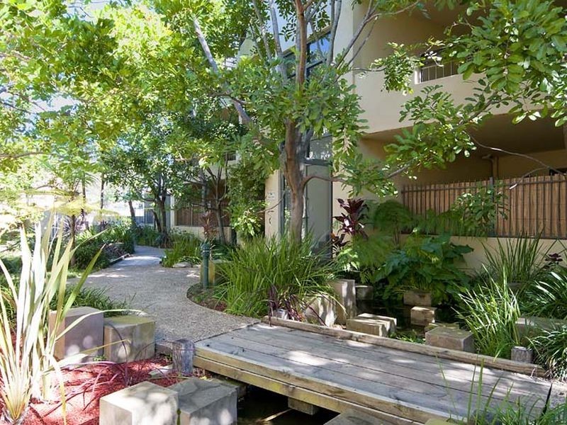 16 17-19 Old Barrenjoey Rd, Avalon NSW 2107
