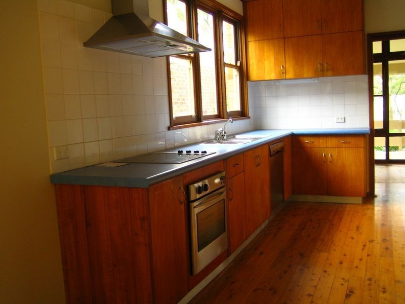 16 Bellevue Ave, Avalon NSW 2107