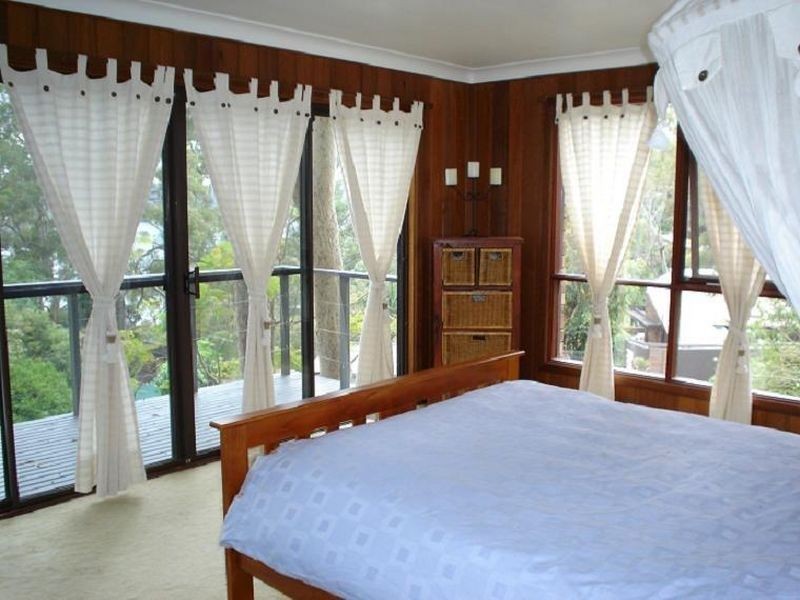 10 De Lauret Ave, Newport NSW 2106