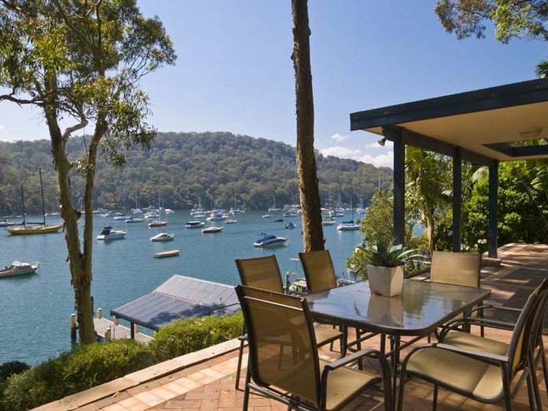 18 McCarrs Creek Rd, Church Point NSW 2105