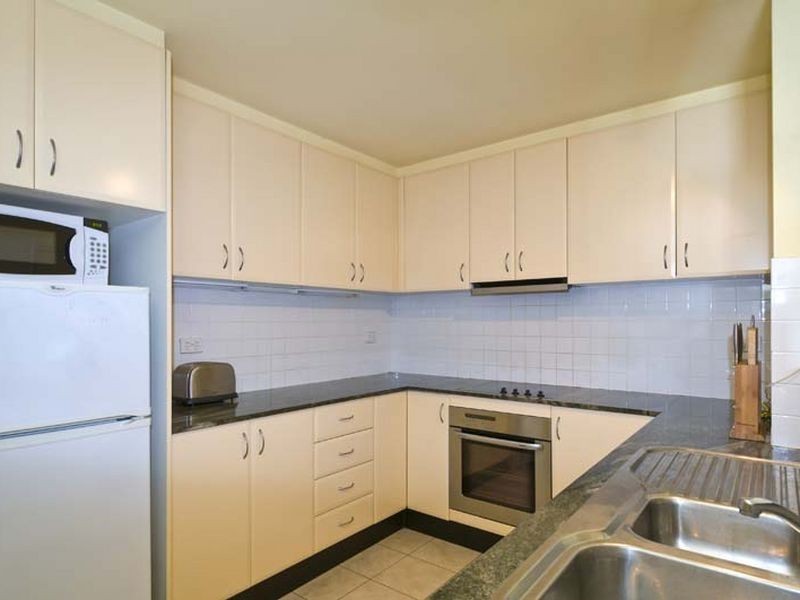 8/17-19 Old Barrenjoey Rd, Avalon NSW 2107