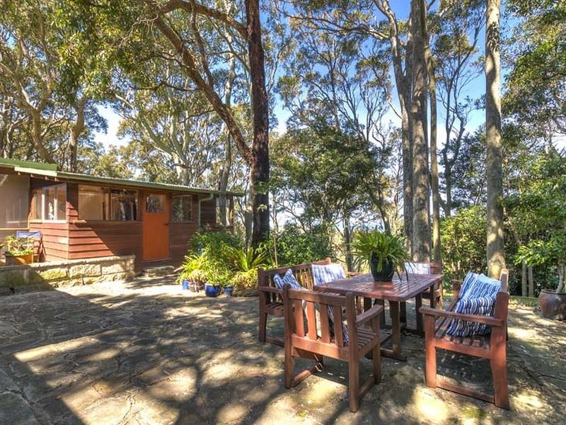 104 Whale Beach Rd, Avalon NSW 2107