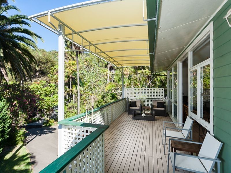 11 The Serpentine, Bilgola NSW 2107