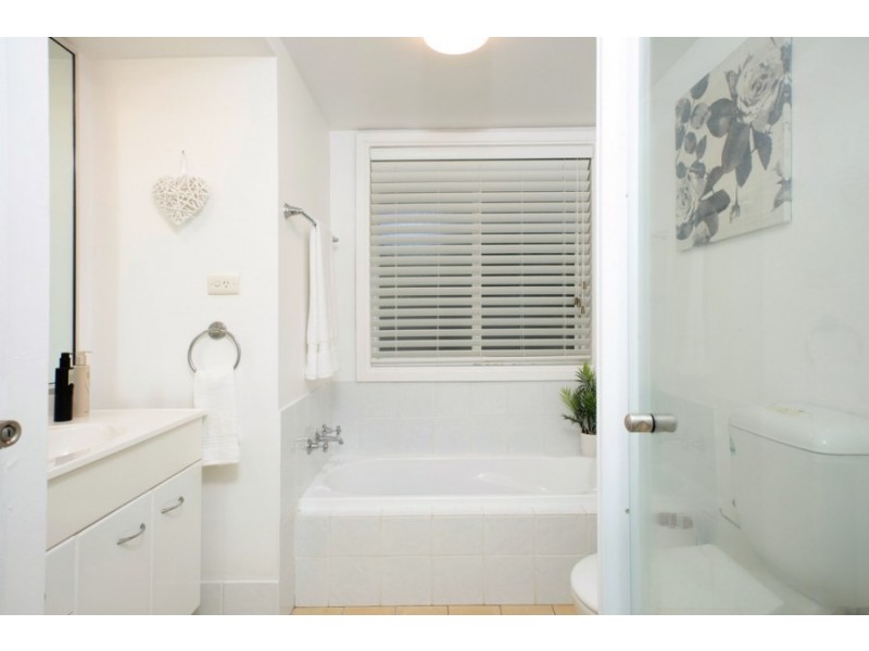 42 John Street, Avalon Beach NSW 2107