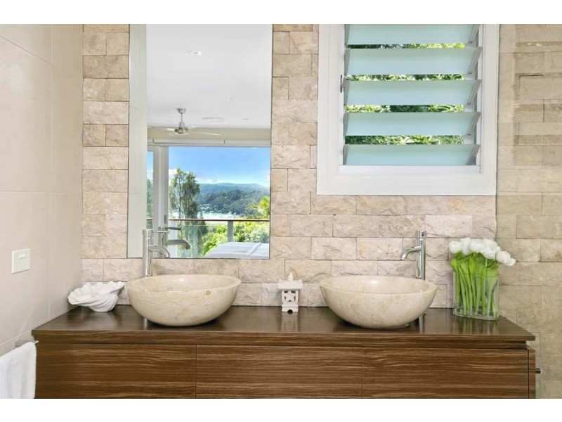 72 Binburra Avenue, Avalon Beach NSW 2107