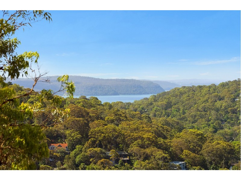 24 The Circle, Bilgola Plateau NSW 2107