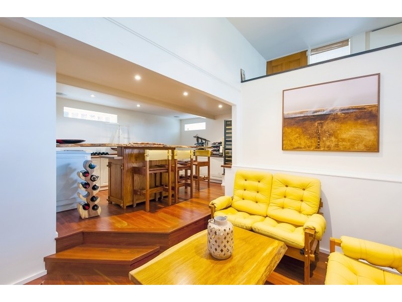 25 Loblay Crescent, Bilgola NSW 2107