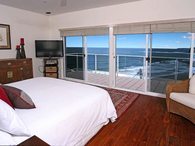 19 The Serpentine, Bilgola NSW 2107
