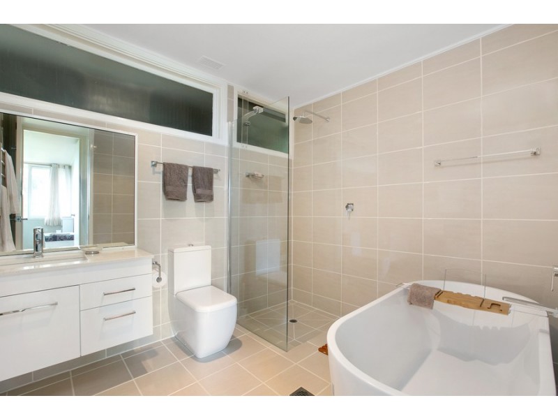 30 Capua Place, Avalon Beach NSW 2107