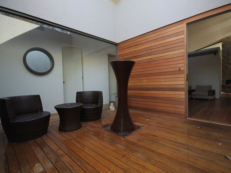 2 Bareena Road, Avalon Beach NSW 2107