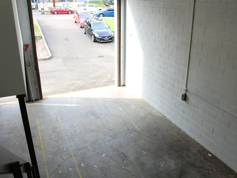 Unit 2/3 Bearing Road, Seven Hills NSW 2147