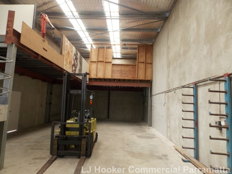 Unit 4/16 Carnegie Place, Blacktown NSW 2148