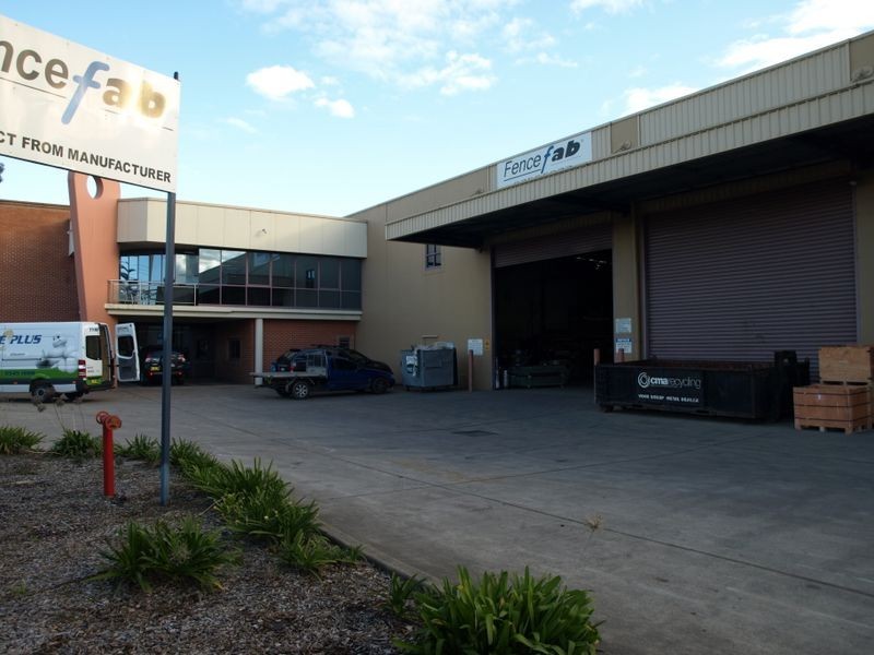 2/1-2 Bushells Place, Wetherill Park NSW 2164