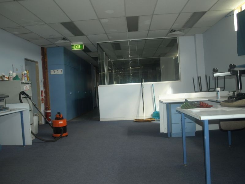 5/112 Ballandella Road, Pendle Hill NSW 2145