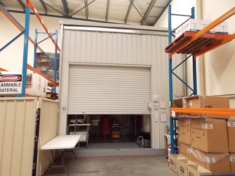 1/4 St James Place, Seven Hills NSW 2147