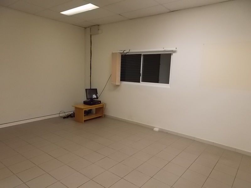 1/4 St James Place, Seven Hills NSW 2147