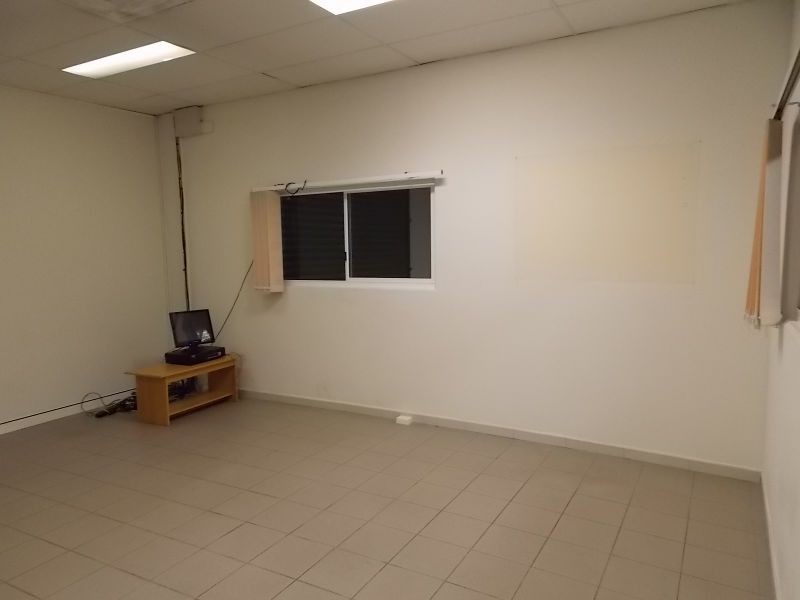 1/4 St James Place, Seven Hills NSW 2147