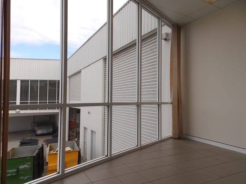 1/4 St James Place, Seven Hills NSW 2147