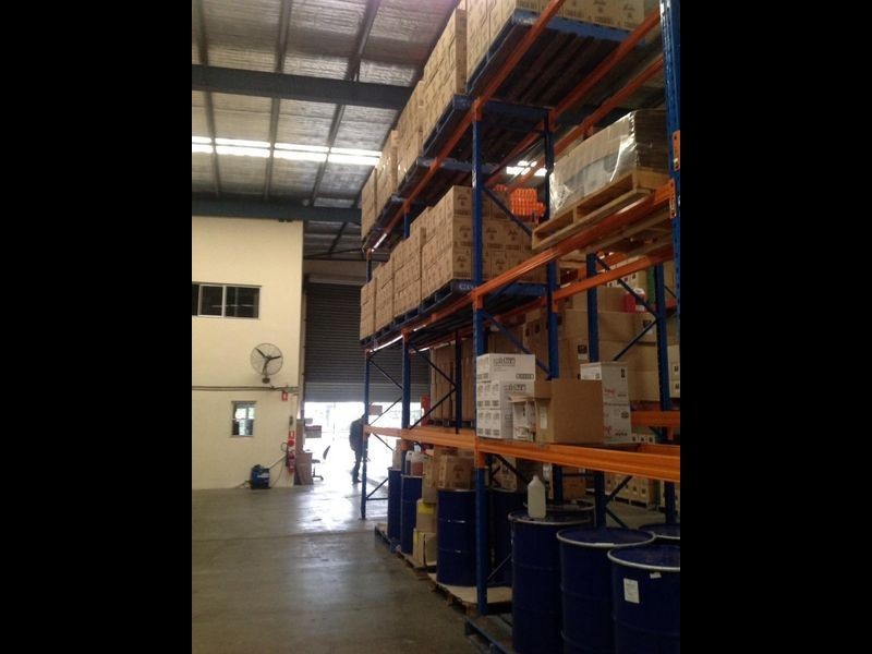 1/4 St James Place, Seven Hills NSW 2147