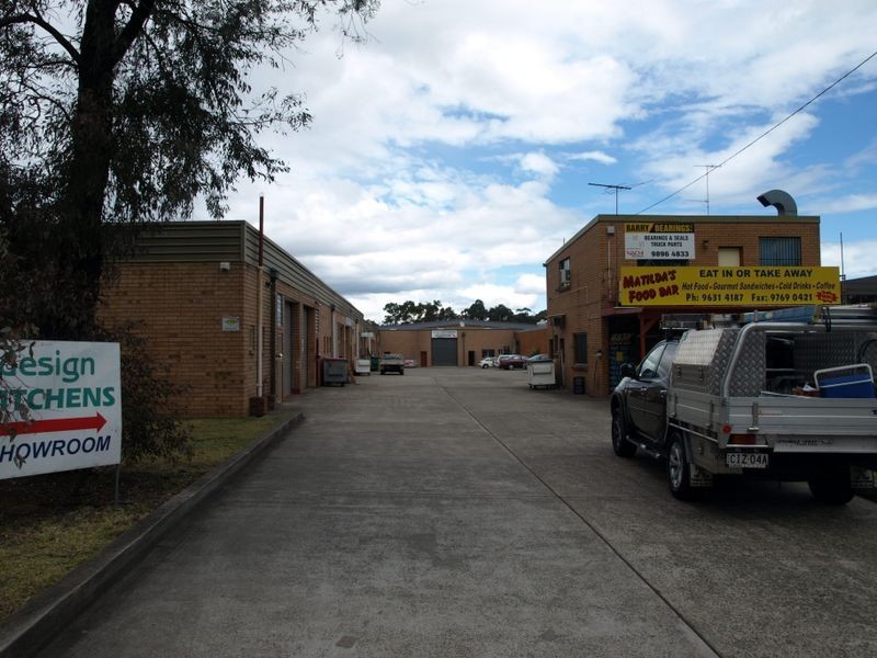 2/25 Amax Avenue, Girraween NSW 2145