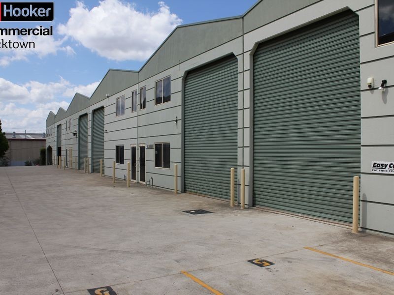 4/7 Butterfield Street, Blacktown NSW 2148