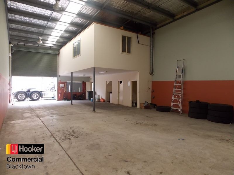 4/7 Butterfield Street, Blacktown NSW 2148