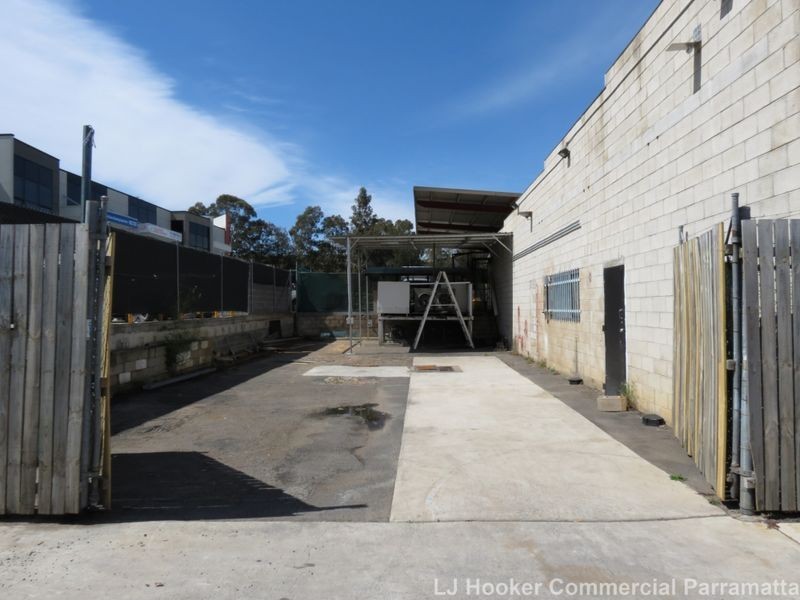 15 & 16/12 Garling Road, Kings Park NSW 2148