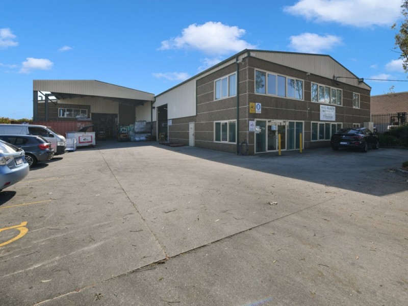 6 Shaw Road, Ingleburn NSW 2565