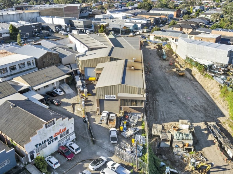 52 Anderson Road, Mortdale NSW 2223